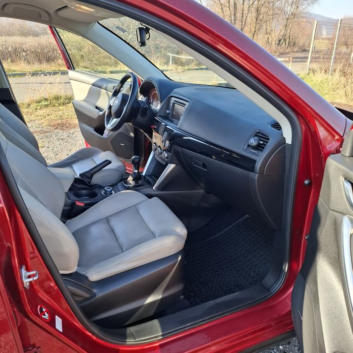 Vând Mazda cx5  2013