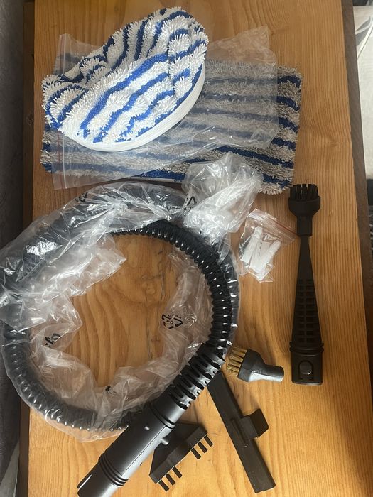 Вертикальный пылесос Kitfort KT-555