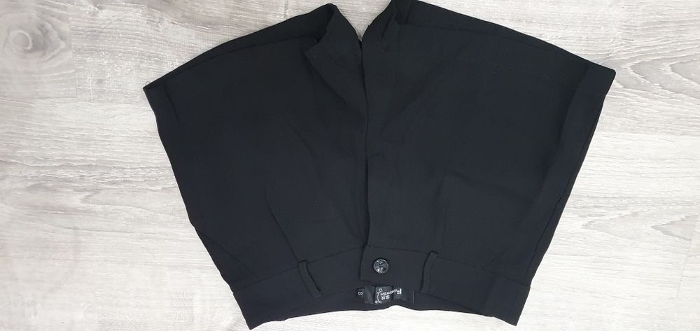 Продаётся джинсы шорты