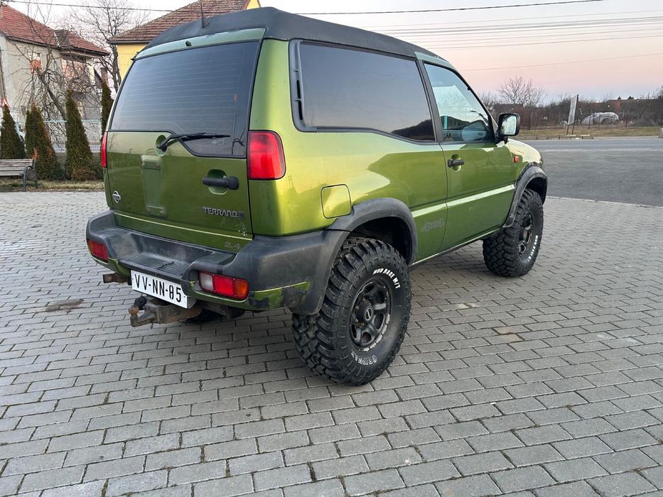 Nissan terrano 2.4 benzina