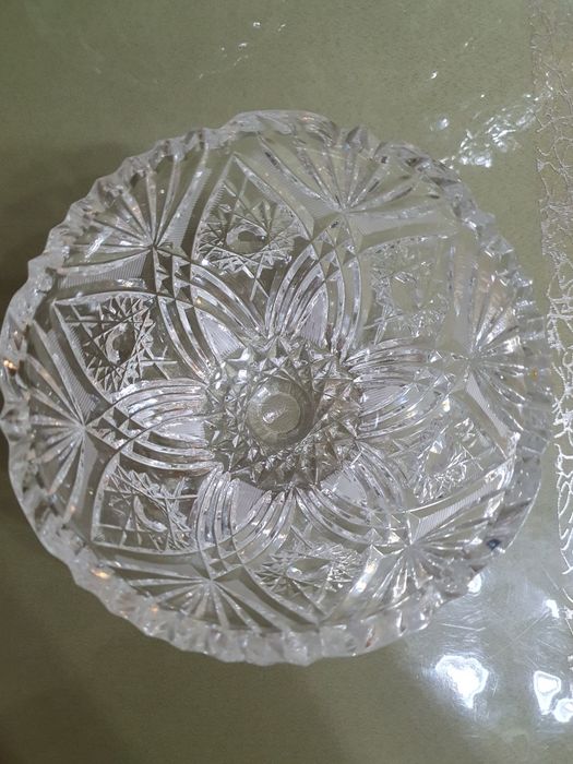 Продам хрустальные салатники