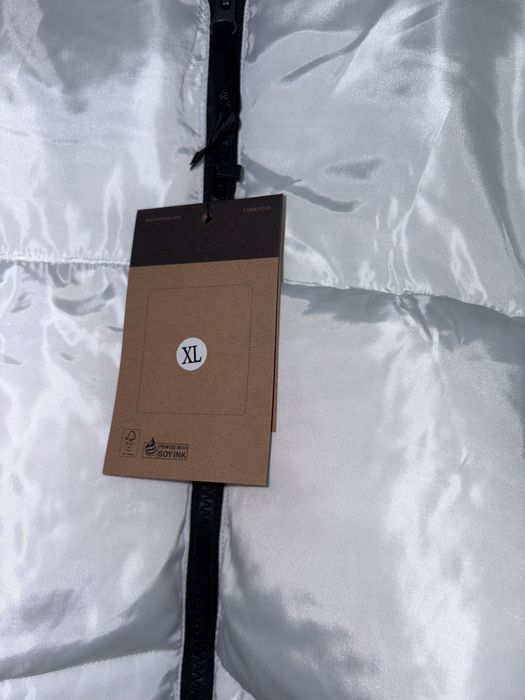 Geacă M The North Face alb albă negru neagră Nouă nepurtată  dama new