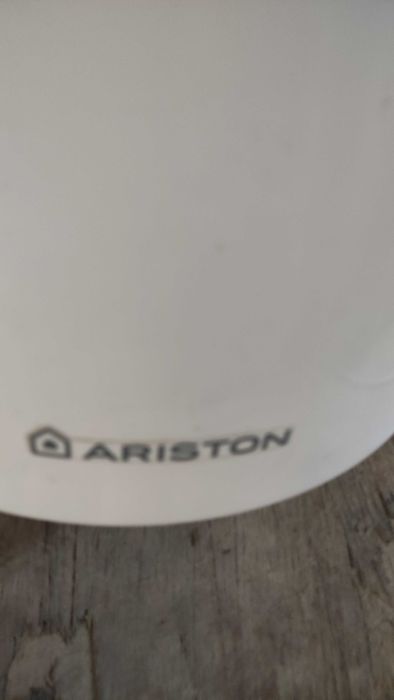Ariston водонагреватель