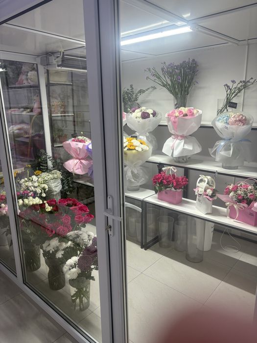 Продам цветочный Бизнес