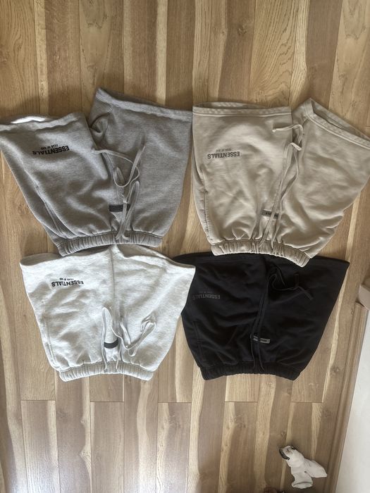 Essentials Shorts Pantaloni Scurti Essentials