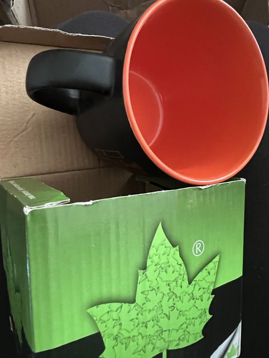 Бокалы кружки чашки для горячих