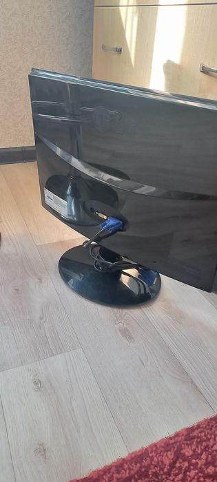 Монитор LG  Flatron  E 2040T-PN