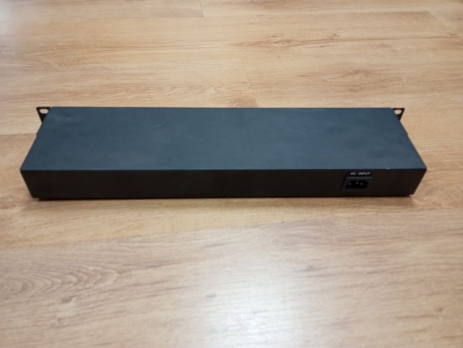 Мрежов Switch Ladox