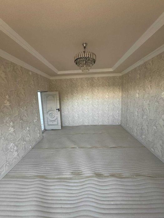 Тинчликда 5 сотих 4 хона янги уй, нархи 55000
