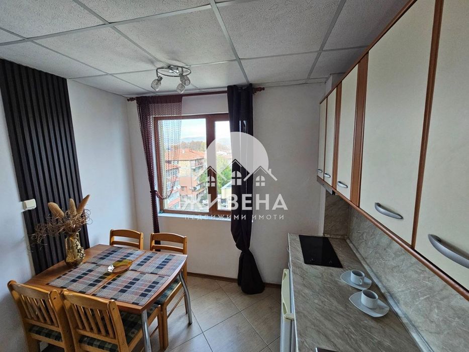 Продавам 3-стаен апартамент, к.к.Слънчев бряг, площ 77 кв.м