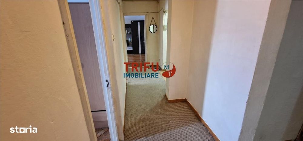 Apartament 3 camere etaj 1 zona  Liceul Sportiv