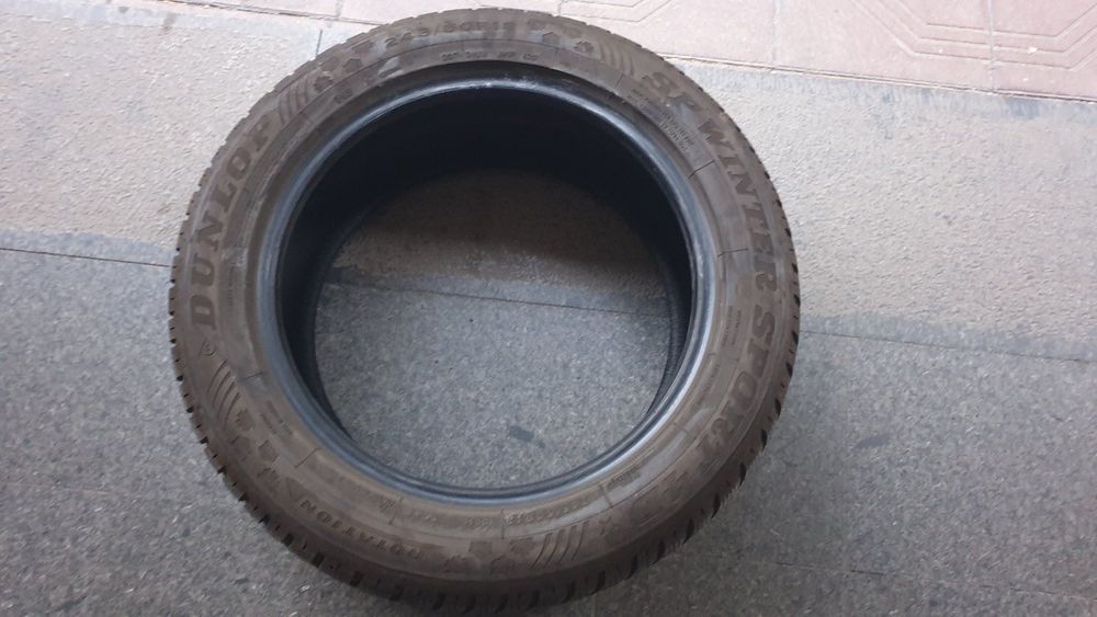 Зимни гуми DUNLOP Winter Sport 4 245 50 18 run flat отлични