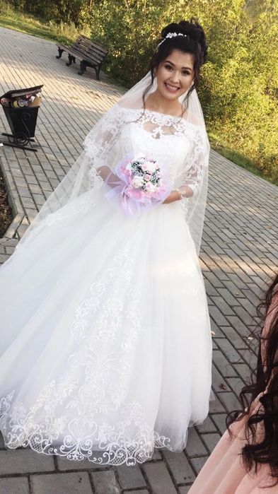 Свадебное платье