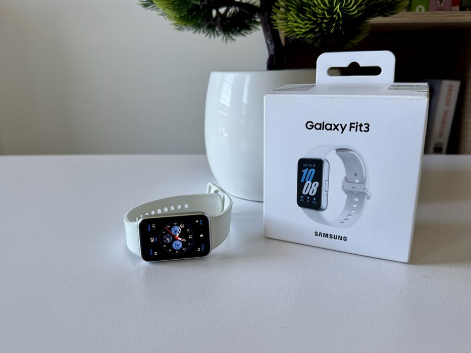 Motorola Edge 60 Pro & Samsung Galaxy Fit 3