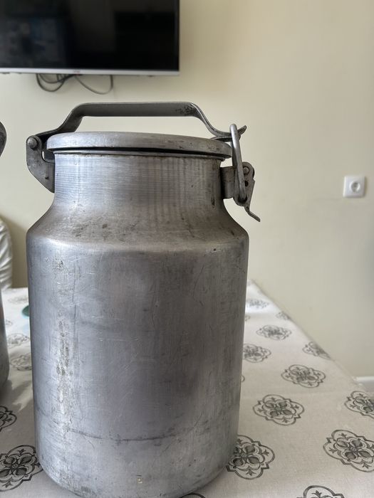 Продам кастрюлю ,бидон