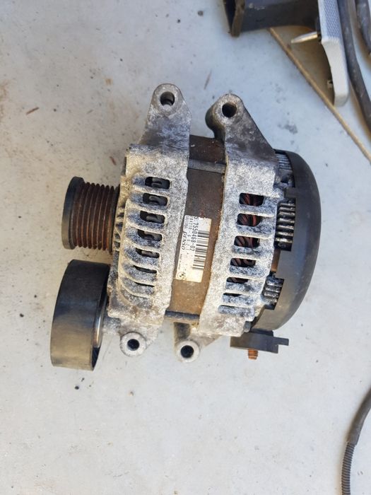 Динамо/Алтернатор бмв е90 е91 е92 е93 320и