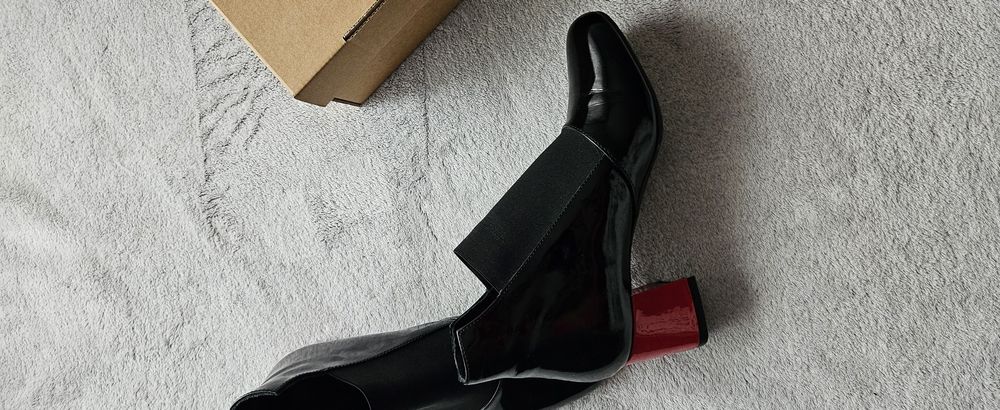 Лачени боти Bata