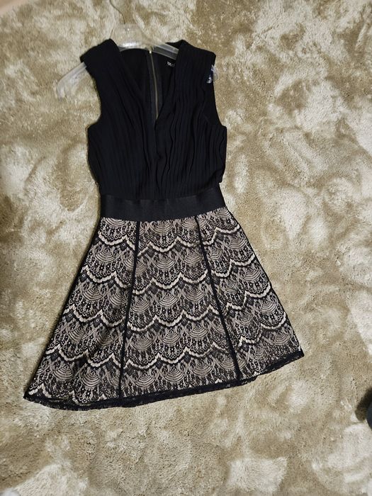 Стилна,къса рокля