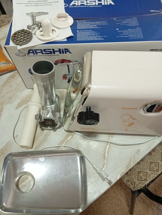 Продаю электро мясорубку Arshia