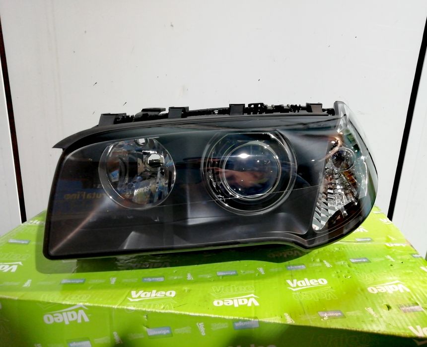 Фар Фарове за БМВ Х3 Е83 / BMW X3 E83 Bi-Xenon.