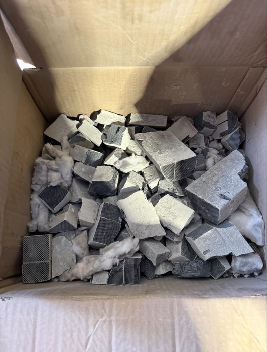 Продавам дпф с номер 8E0181BA