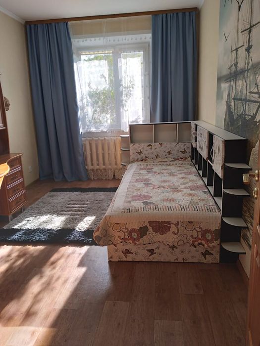 Продаю квартиру 4 комнатную