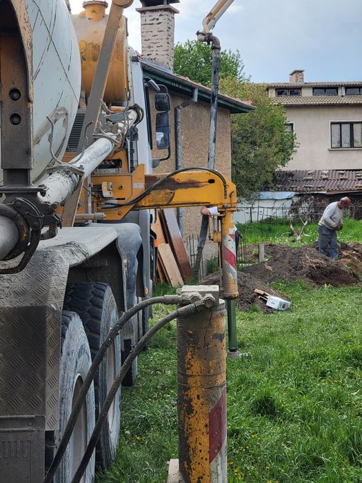 Фирма "СТЕФАНИ-43 ООД" Производство варови 
, бетонови разтвори.