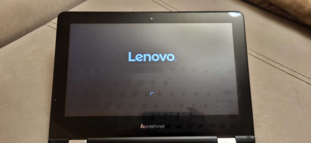 LENOVO Yoga 300 Leptop Intel N2940 rami 4Gb HDD 500Gb Touchscreem
