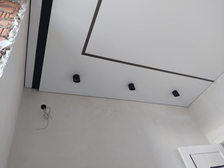 Натяжной потолок Софиты Световые линии Магнитные треки ремонт