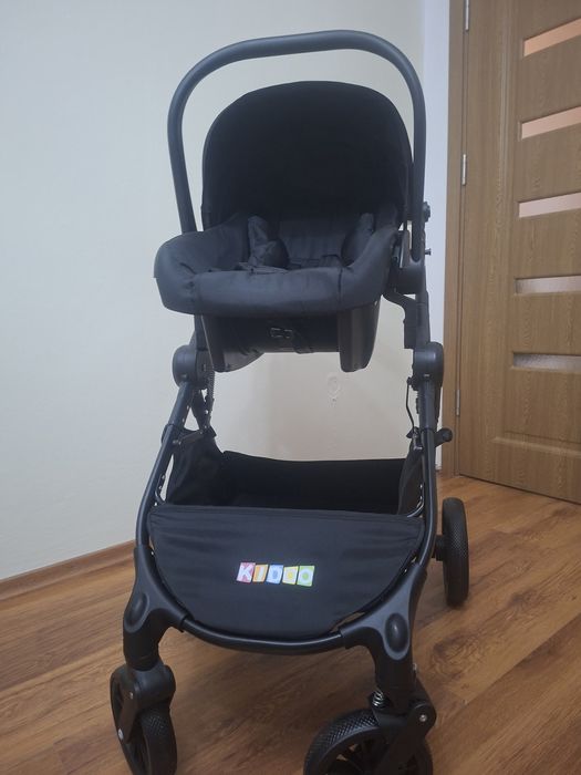 Vand carut bebe 3 in 1 nou nout