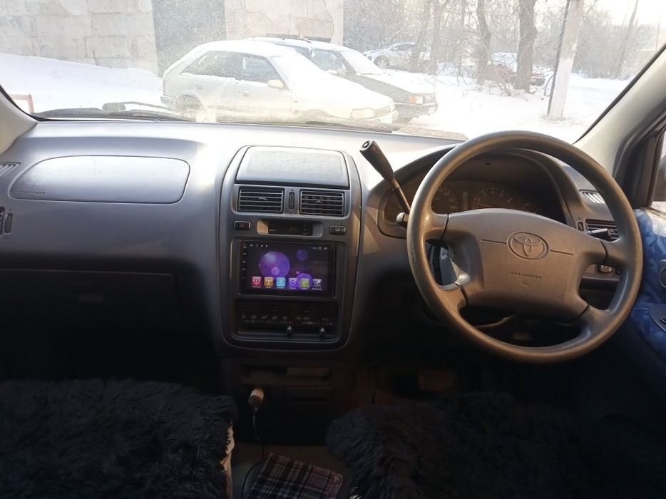 Продам хорошую машину