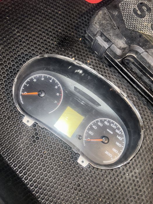 Продам приборку от Гранты