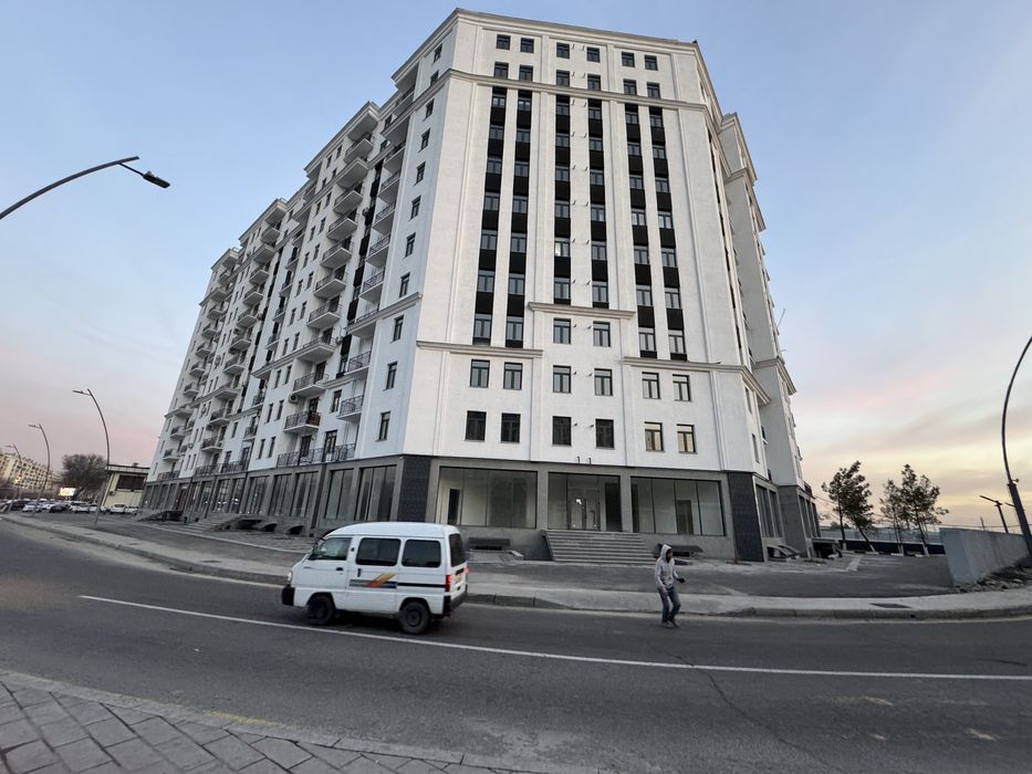 Новостройка 2/8/13 срочно сотилади