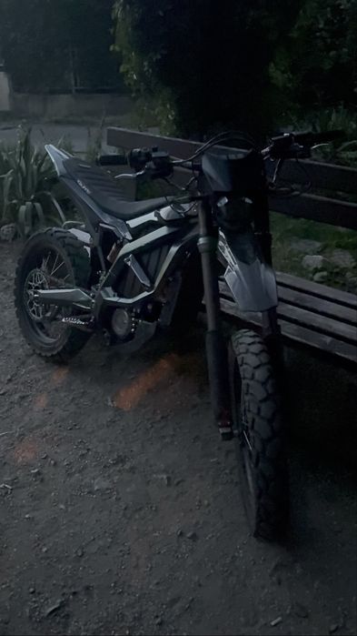 Sur-Ron Ultra Bee (5000 км) – Без бартери.Отлично състояние, напълно обслужен и готов за каране