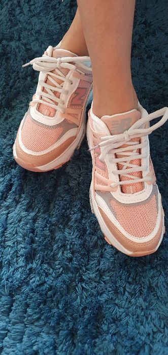 Adidasi noi, originali, calitate foarte buna