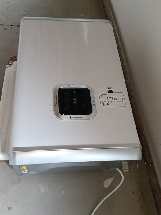 Ariston срочно сатылады