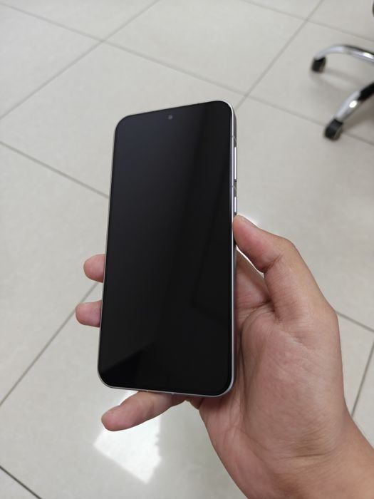 Oppo Find X9 sotuvda