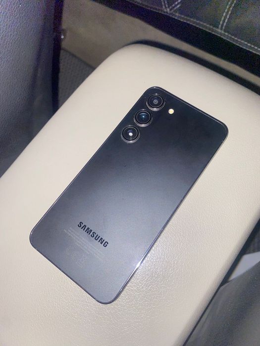 Продам Samsung S23