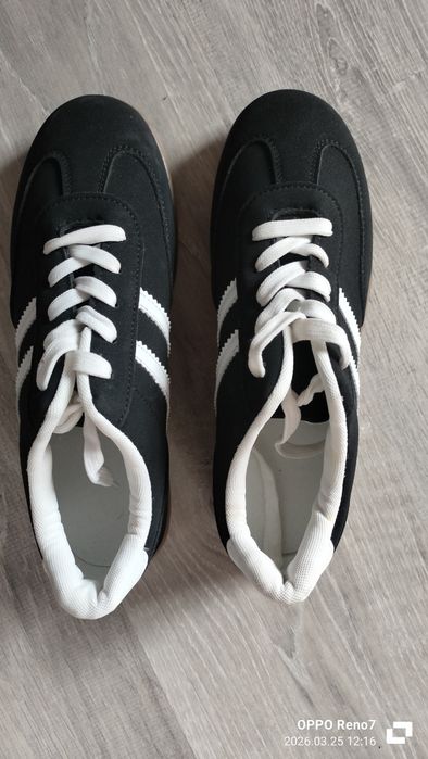 Кроссовки унисекс