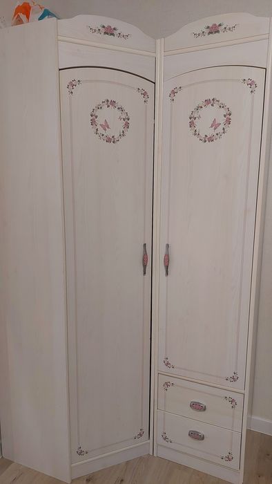 Шкаф для одежды и полки