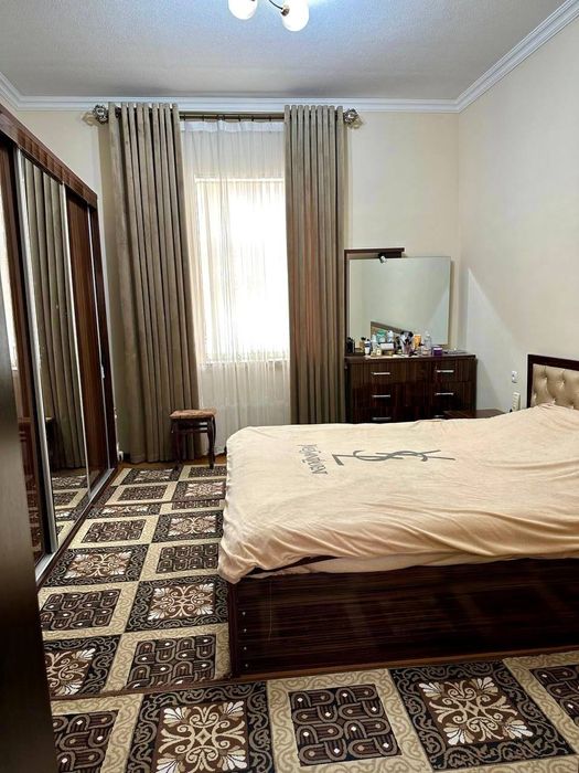 Продается дом 7 соток 8 комната