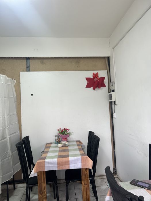 Айна базар бутик сатылады срочно