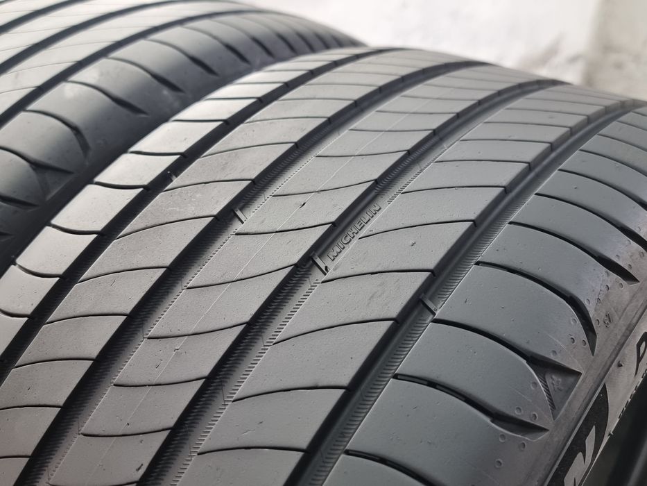 "Dot 22" 255/40/18 Michelin 2Броя: 125€ 6мм