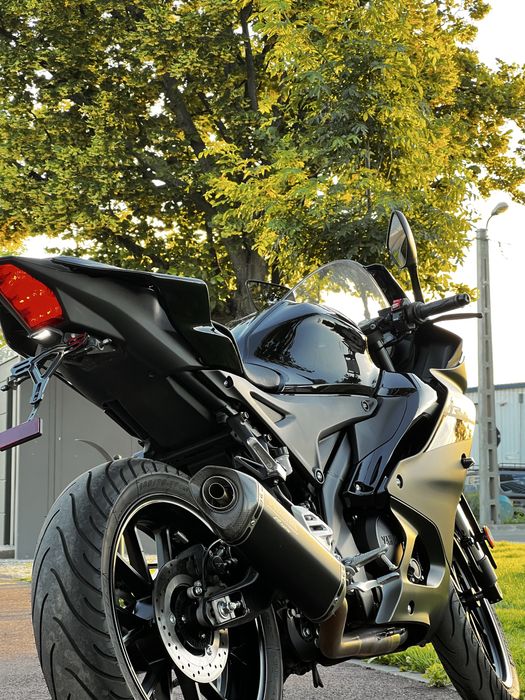 Yamaha yzf125r akrapovic