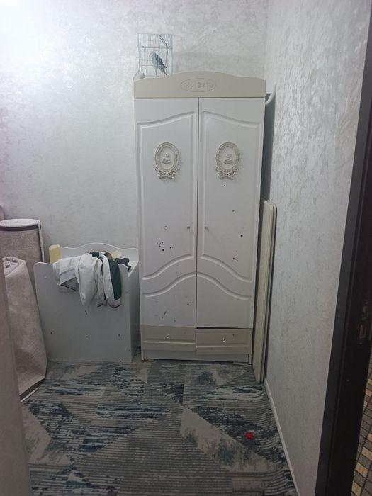 Mebellar toʻplami sotiladi