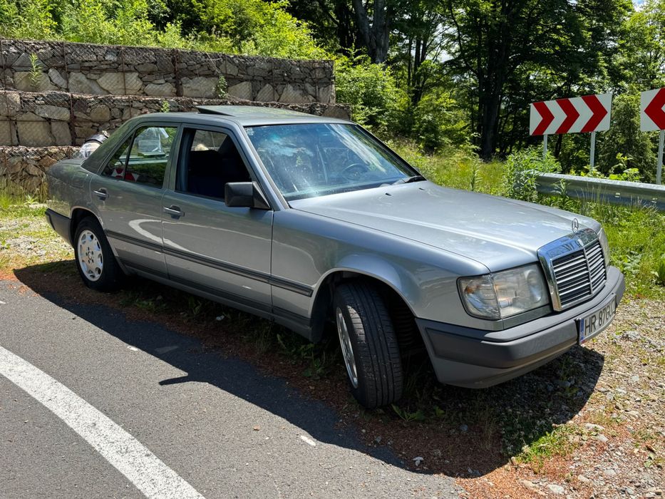 MERCEDES-BENZ E-Class 1987 — imagine 3