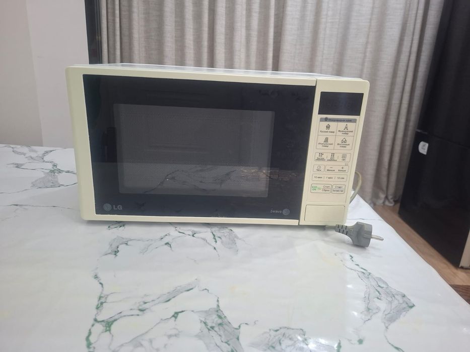 Продам микроволновую печь