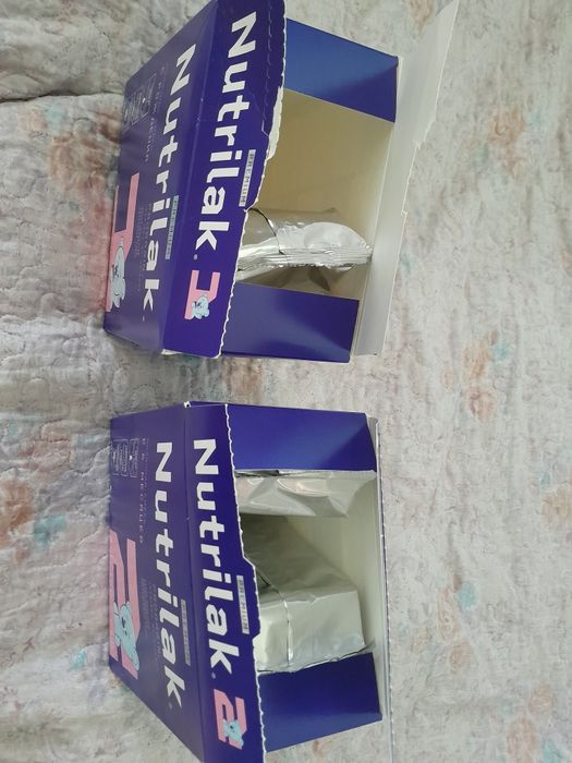 Молочная смесь Нутрилак.