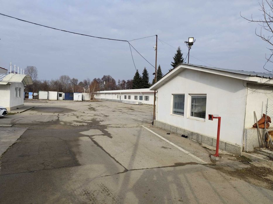 Дава се под наем Склад в София, 7-ми 11-ти километър - 300 кв.м за 1500 € - Снимка #5