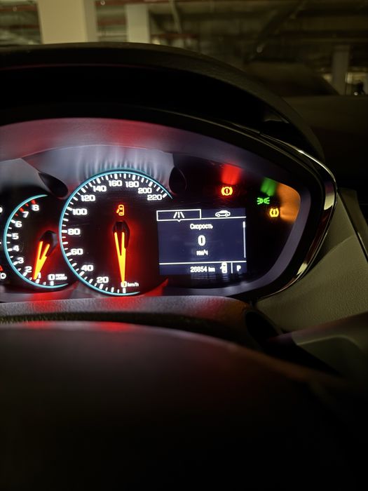 Срочно продается Tracker Premier